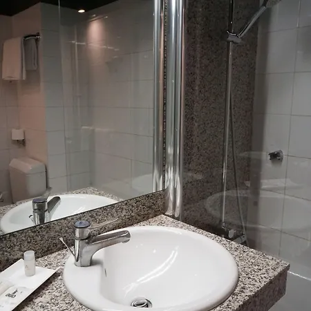 Hotel Gratte-ciel Ariana 3*