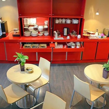 Gratte-ciel Ariana Hotel 3*